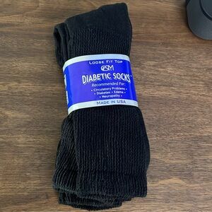 NEW DIABETIC SOCKS LOOSE FIT TOP SIZE: 13-15